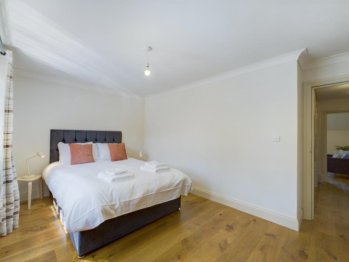 Duplex Redhill Town Centre Apt By Livingo Stays Ngoại thất bức ảnh